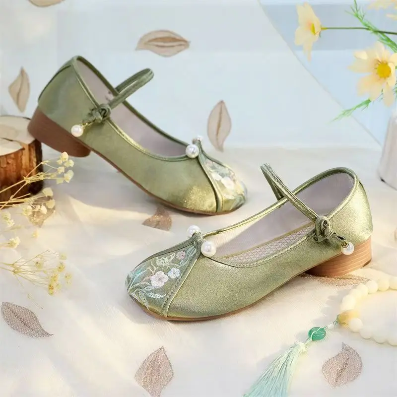 

Women Low Heel Silk Ethnic Style Embroidered Shoes Spring Summer New Soft sole Round Toe Buckle Strap Cheongsam Shoes Hanfu Shoe