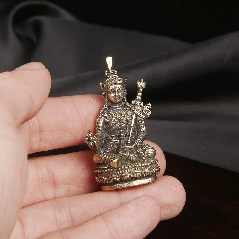 Vintage Brass Tibetan Lotus Peanut Master Ornament Tibetan Buddha Statue Bronze Carving Religious Worship Statue Home Decor Item
