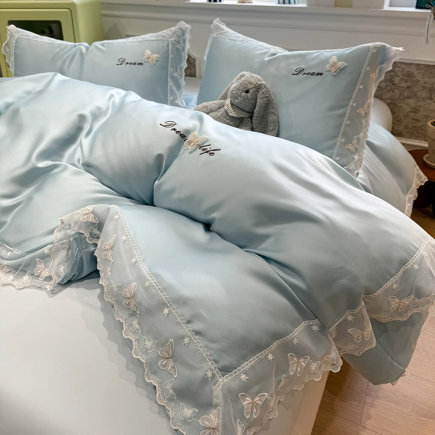 3/4Pcs Bedding Set Euro Summer Cooling Tencel Pre-Washed Silk Blue Butterfly Lace Trim Luxury Duvet Cover Includes Pillowcase