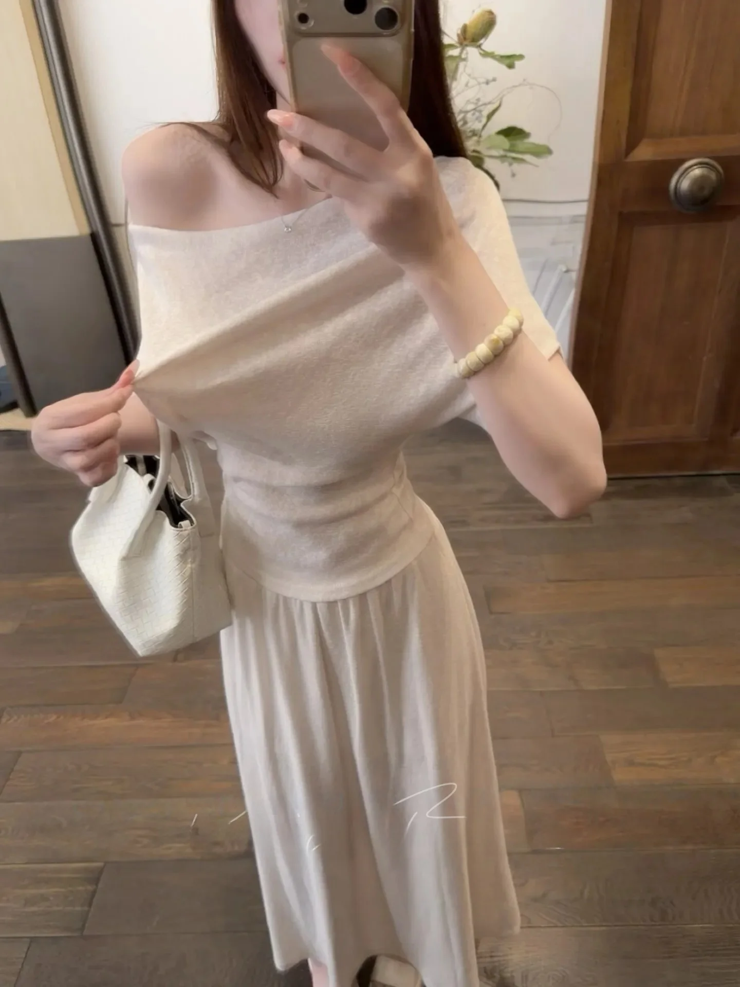 

Легкий дышащий комплект из хлопка и льна с имитацией снежинок: удобный топ на бретелях и эластичная юбка с высокой талией для женщин