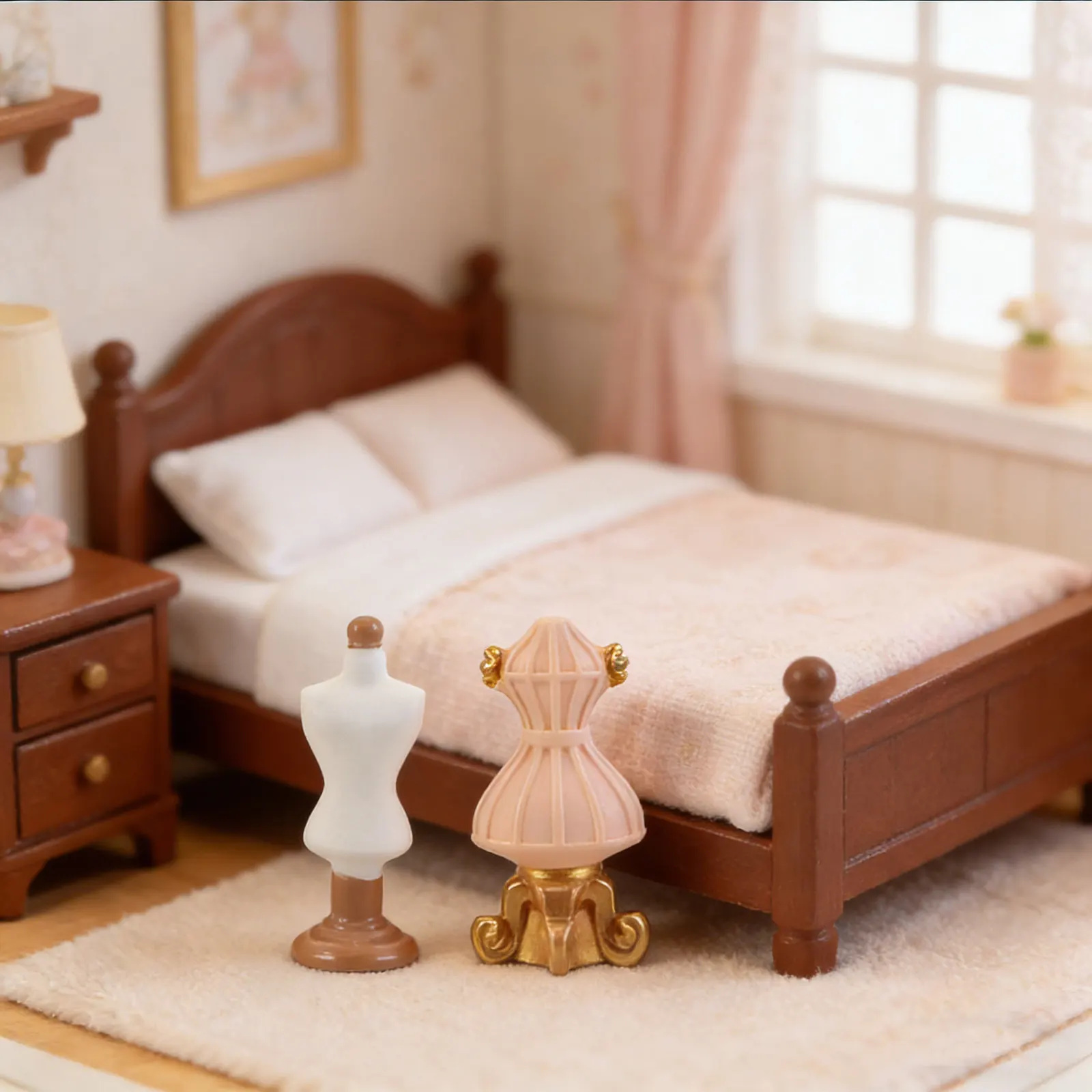 

20Pcs Mini Clothes Rack Vintage Style Small Garment Stand Mannequin Boutique Display Victorian Dollhouse Accessory