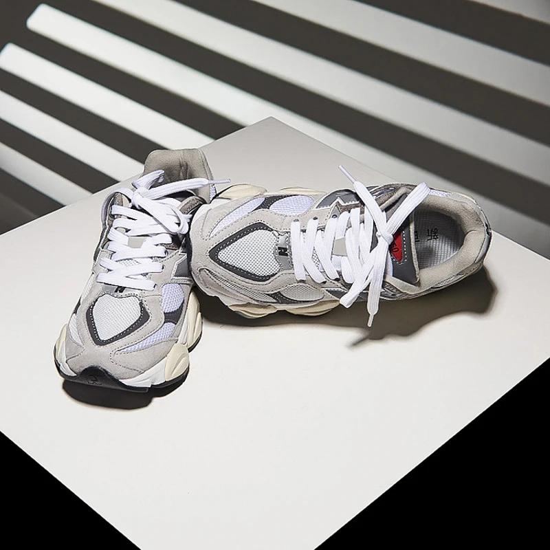 

Водонепроницаемая противоскользящая спортивная обувь с поддержкой стола, структурный дизайн, сейф для занятий спортом