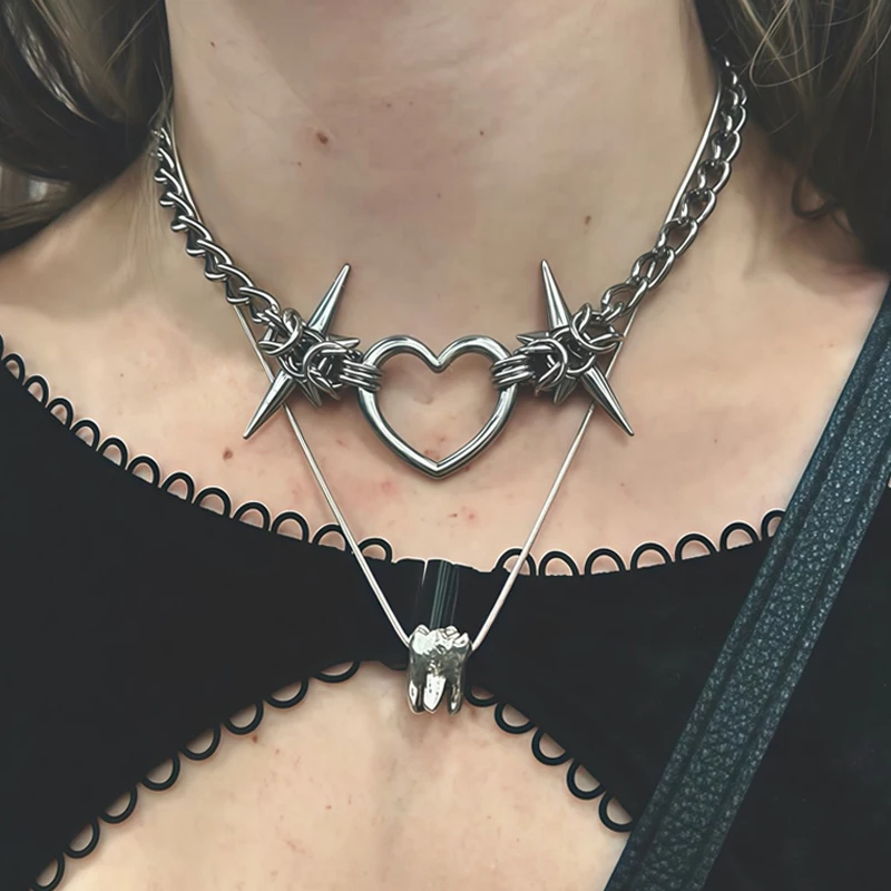 Punk Jewelry Stainless Steel Rivet Heart Pendant Necklace for Women Fashion Goth Grunge Cool Egirl Charm Aesthetic Accessory