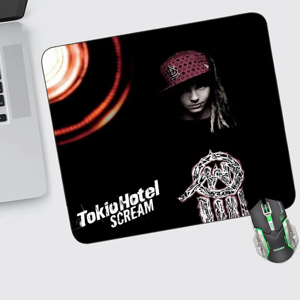 

Tom Kaulitz Mouse Pad Small Gaming Accessories Keyboard Computer Offices Desk Mat Pc Gamer Non-slip Rubber Mousepad