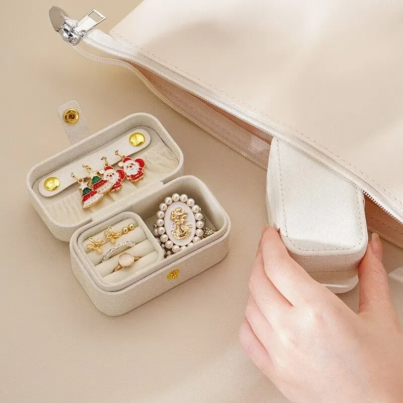 

Cross-border Hot New Mini Small Pu Jewelry Box Travel Portable Earrings Ring Necklace Snap Jewelry Box