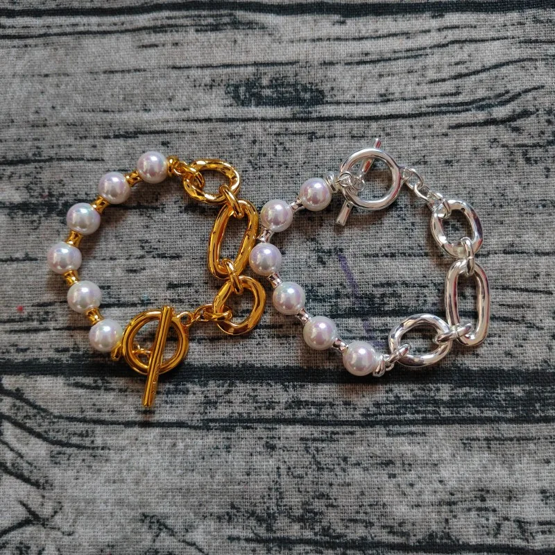 

European and American best-selling retro style fashionable bracelet, suitable for casual and fashionable men and women to match