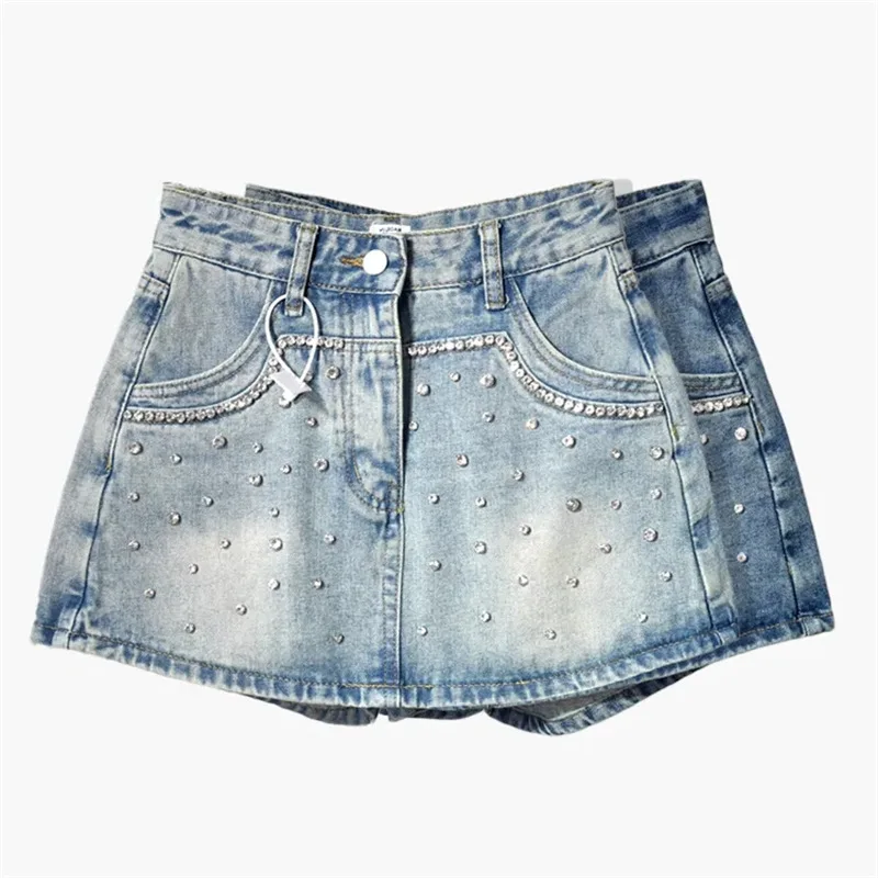 

Diamond studded denim skirt for women's spring/summer 2024 new high waisted anti slip pants short skirt