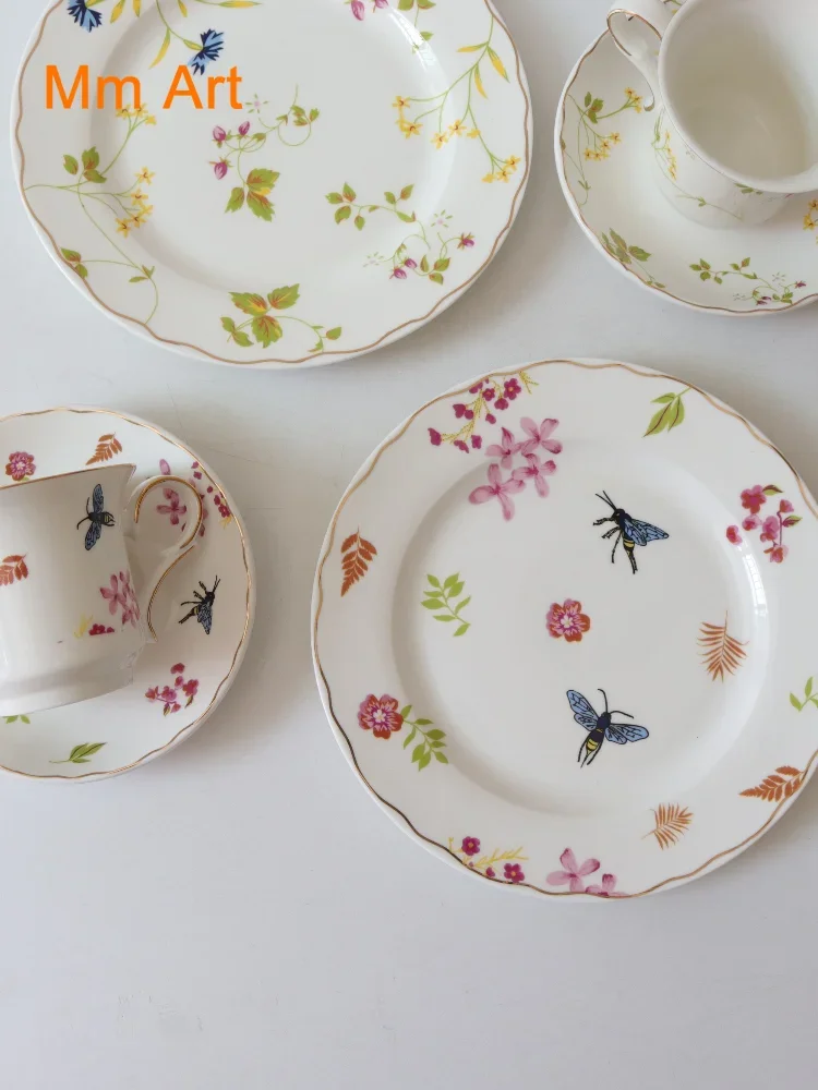 

Fresh Floral Butterfly Golden Edge Ceramic Plate Dessert Plate Dish Cup and Saucer Set Tableware Set