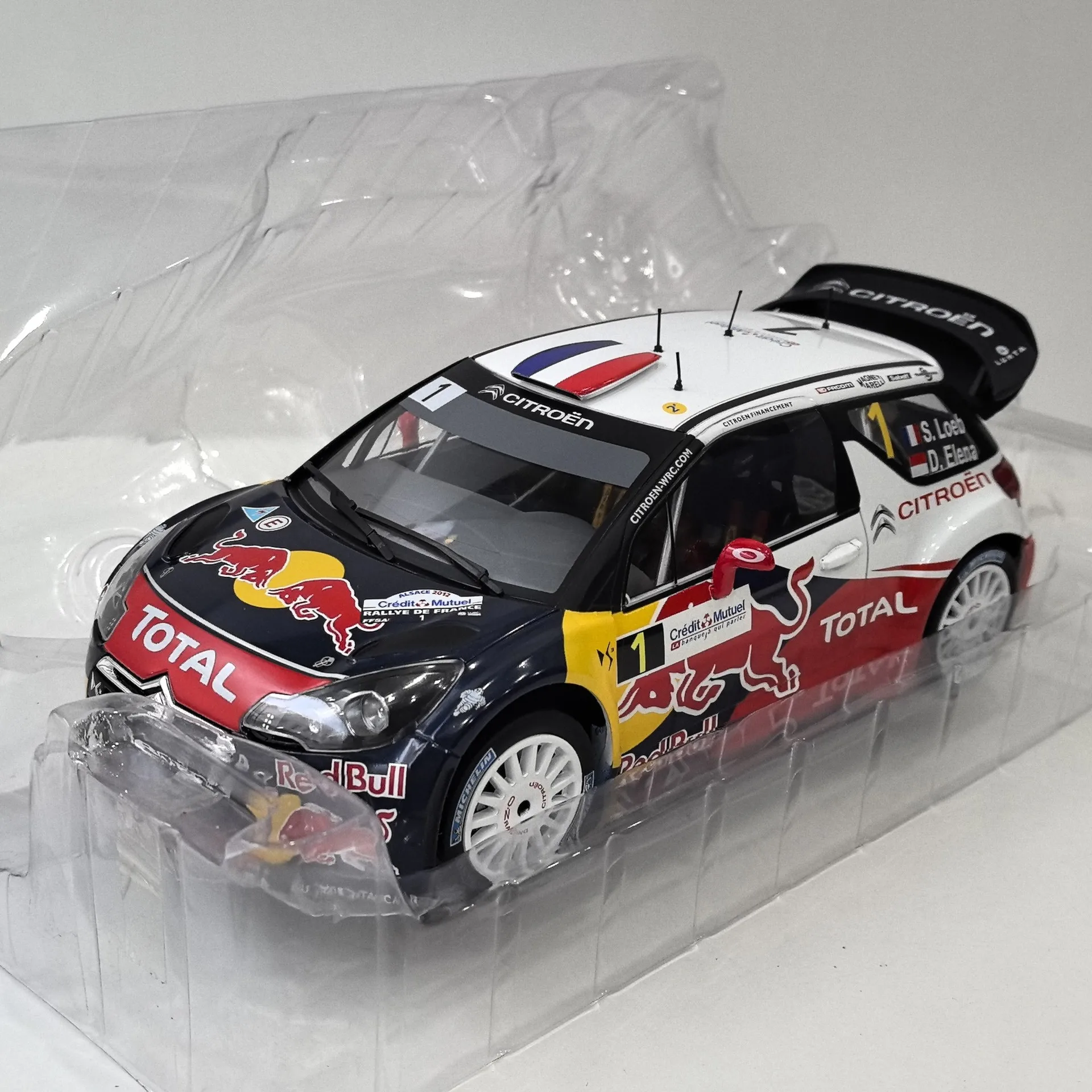 

Diecast IXO 1/18 Scale CITROEN DS3 WRC #1 Alloy Car Model Collectible Toy Gift Souvenir Display Ornament