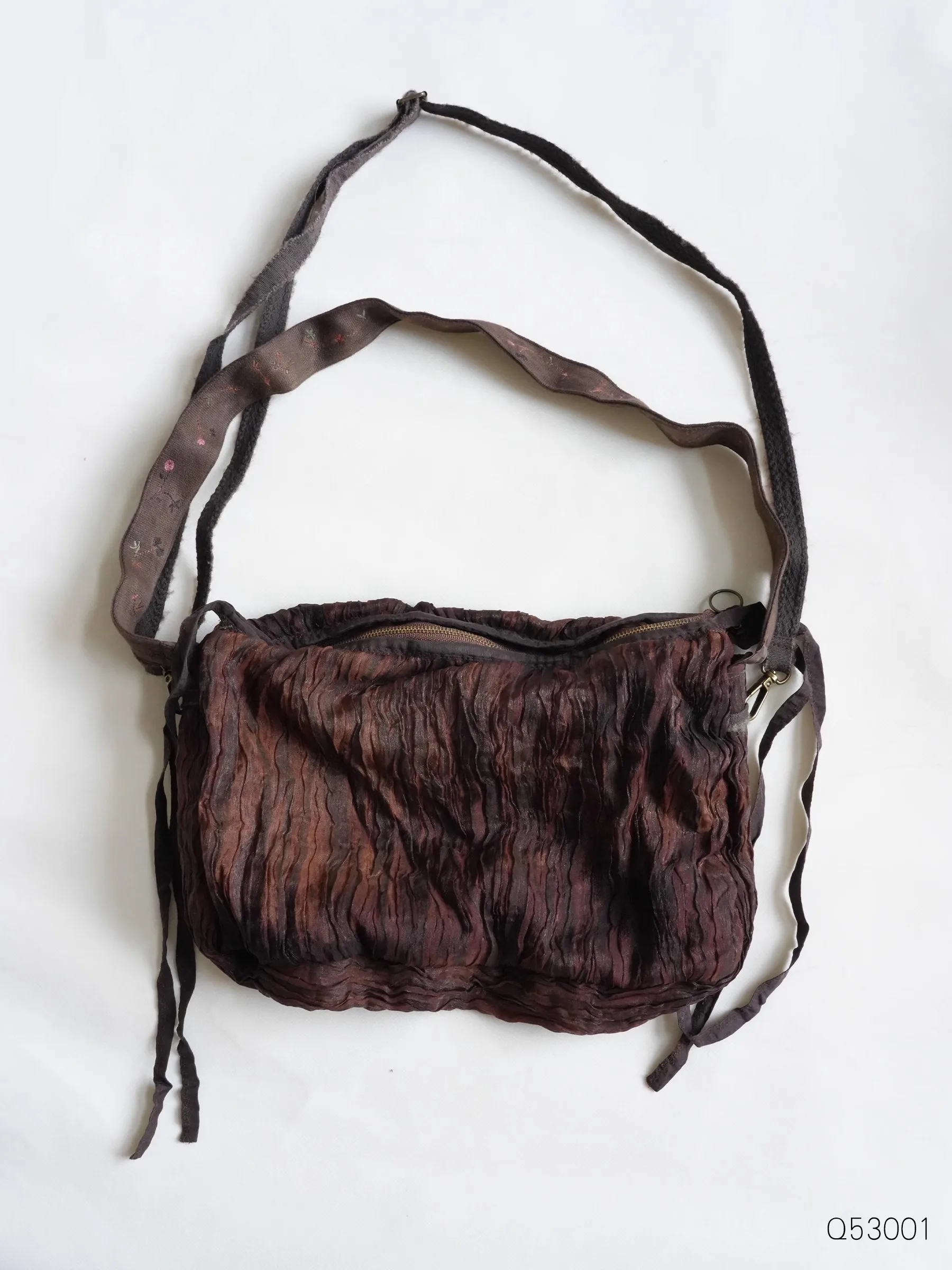 

Artistic Silk Blend Plant Dye Texture Cred Single oulder Slant Crossbody Bag Vintage Sle Women's Universal Purse