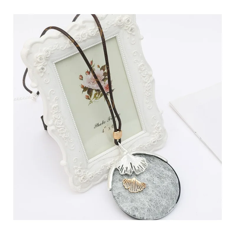 

Special for New Necklaces, Jewelry, Fashion and High-end Sweater Chain Accessories.