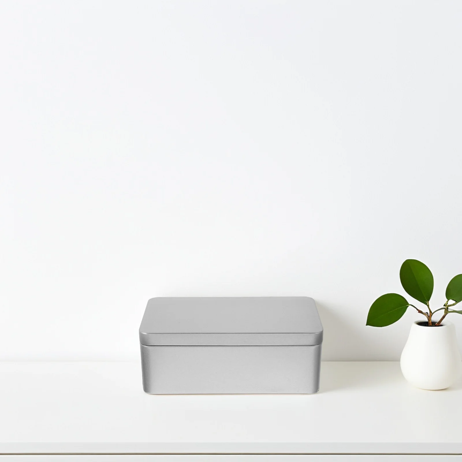 

Large Capacity Rectangular Metal Tin Box Silver Storage Container Moisture Resistant Jewelry Organizer Candy Cookie