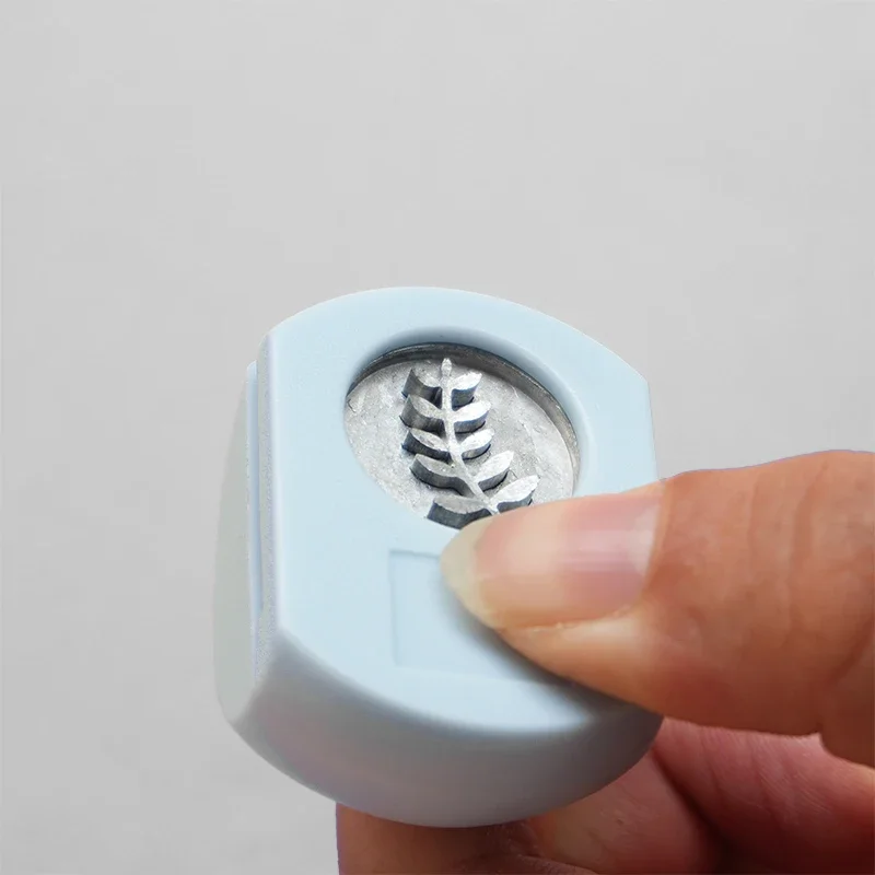 Fromthenon DIY Leaf Model Embossing Tool Scene Crafting Tools Leaf Model Sand Table Making Material Accessories Stationery