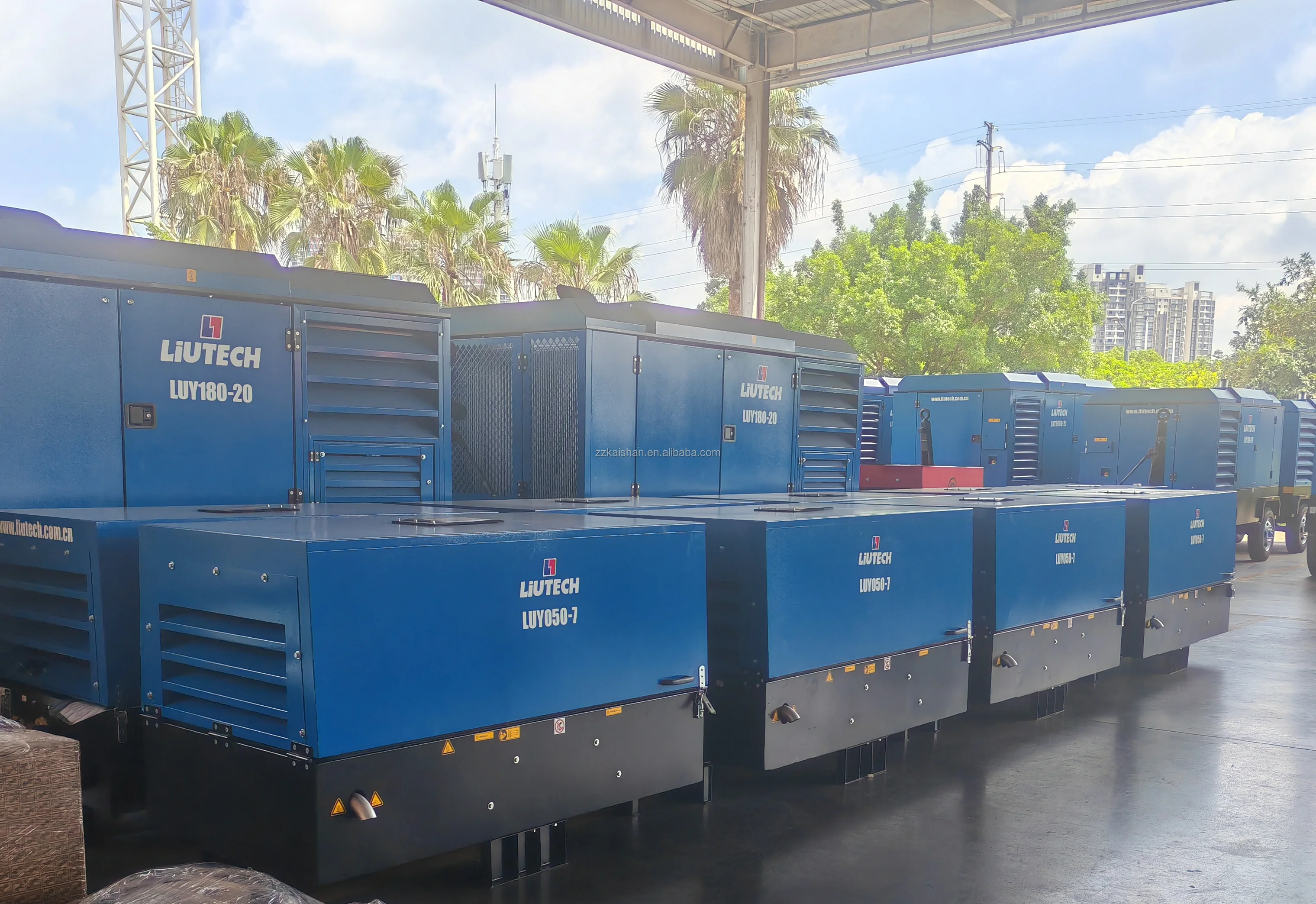 ضاغط هواء ديزل برغي متنقل 16 بار 18 بار صيني نوع المسمار ضاغط هواء كبير سعر للتعدين