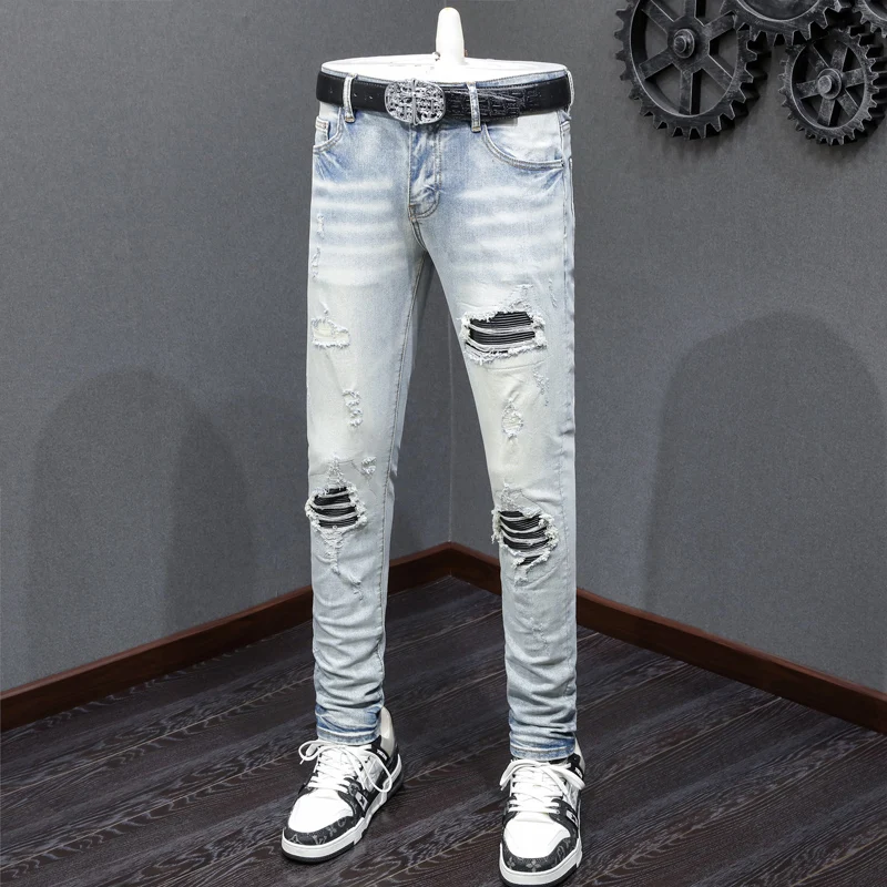 

Street designer fashionable men's jeans retro light blue elastic tight corrugated jeans men's black patch hip-hop brand pants ho