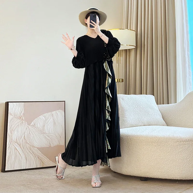 

Miyake Clothing Gold Foil Print V-neck Pleated Women's Dress Elastic Slim High-waisted Ruffle Splicing Design 2025 Summer New