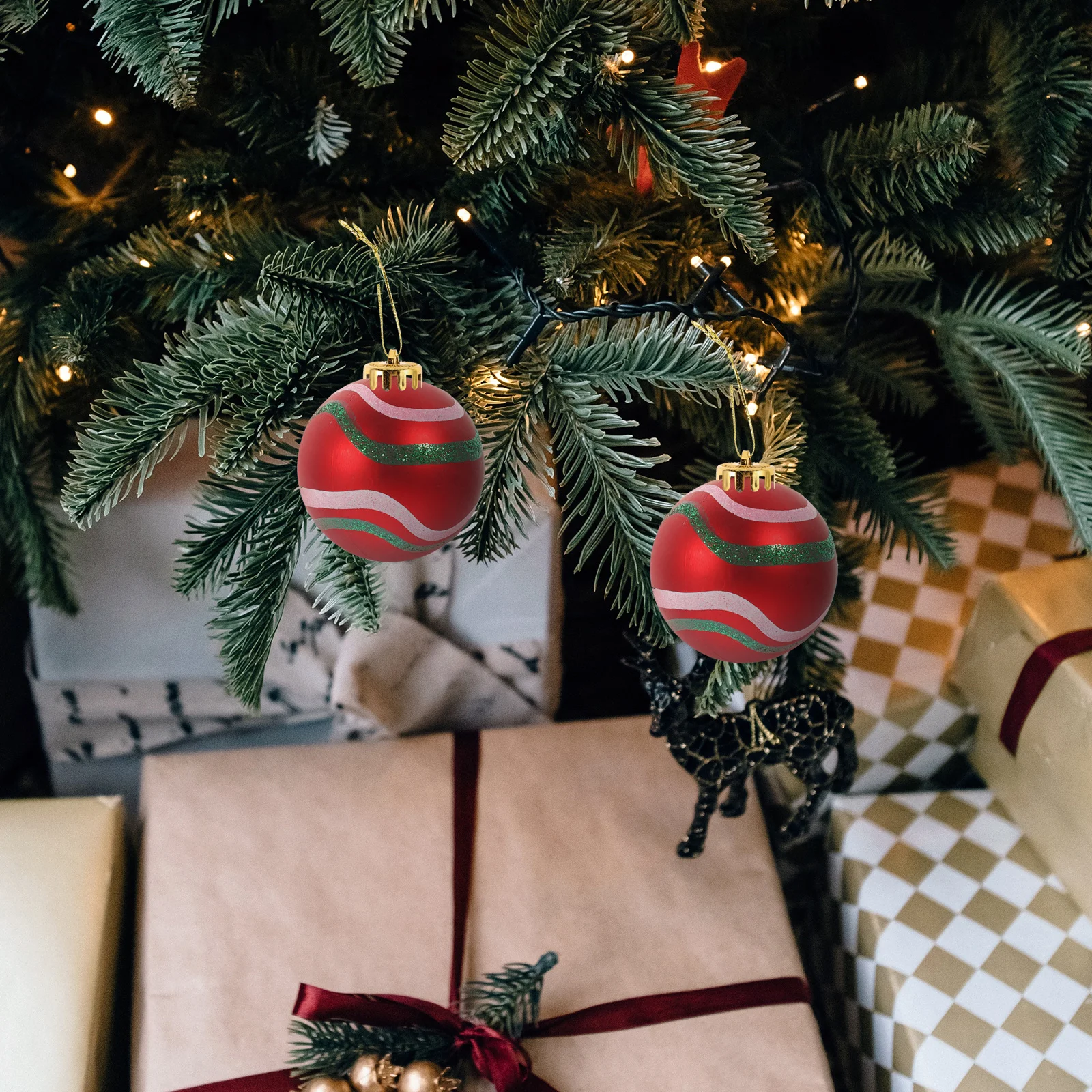 100 قطعة عيد الميلاد زخرفة قبعات 2 سنتيمتر عطلة الحلي قبعات لشجرة الديكور DIY بها بنفسك عيد الميلاد الزخرفية الكرة الشماعات شاتيربروف البلاستيك