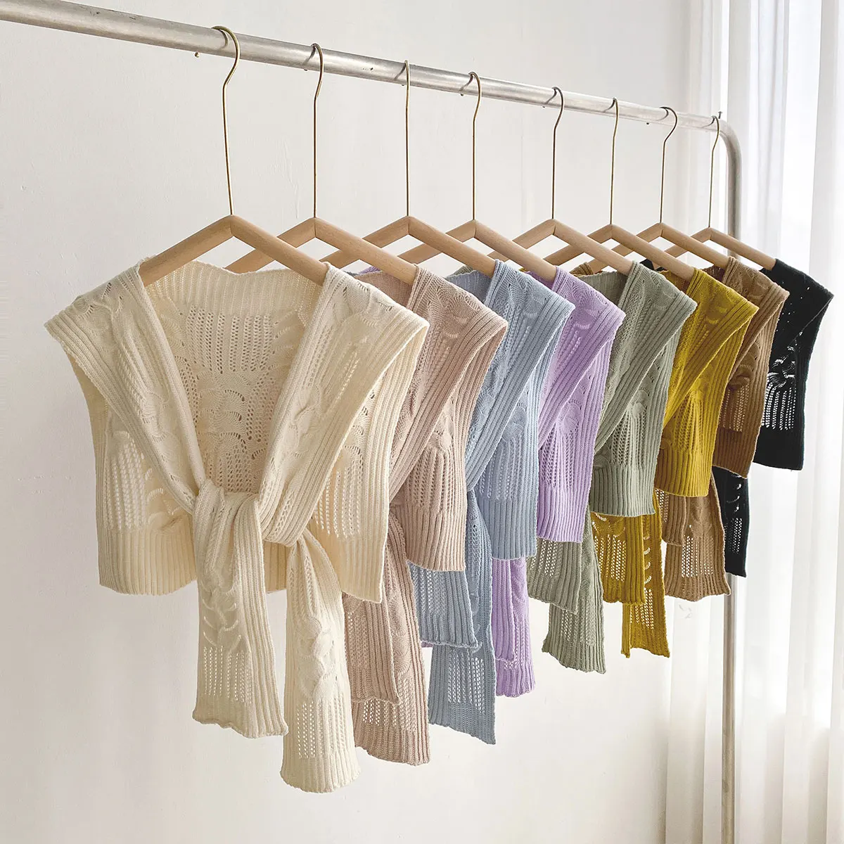 

New Fashion Versatile Knitted Shawl Scarf Women High-end Capes With Shirts Fashion Thin Neck Protectors For Spring and Autumn