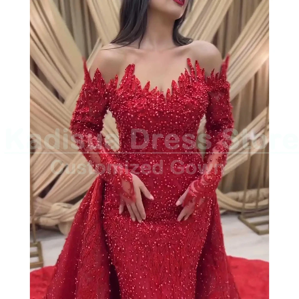 Prachtige Rode Kralen Avondjurken Luxe Strapless Lange Mouwloze Kapel Trein Jurken Formele Gelegenheid Bruidsjurk vestidos
