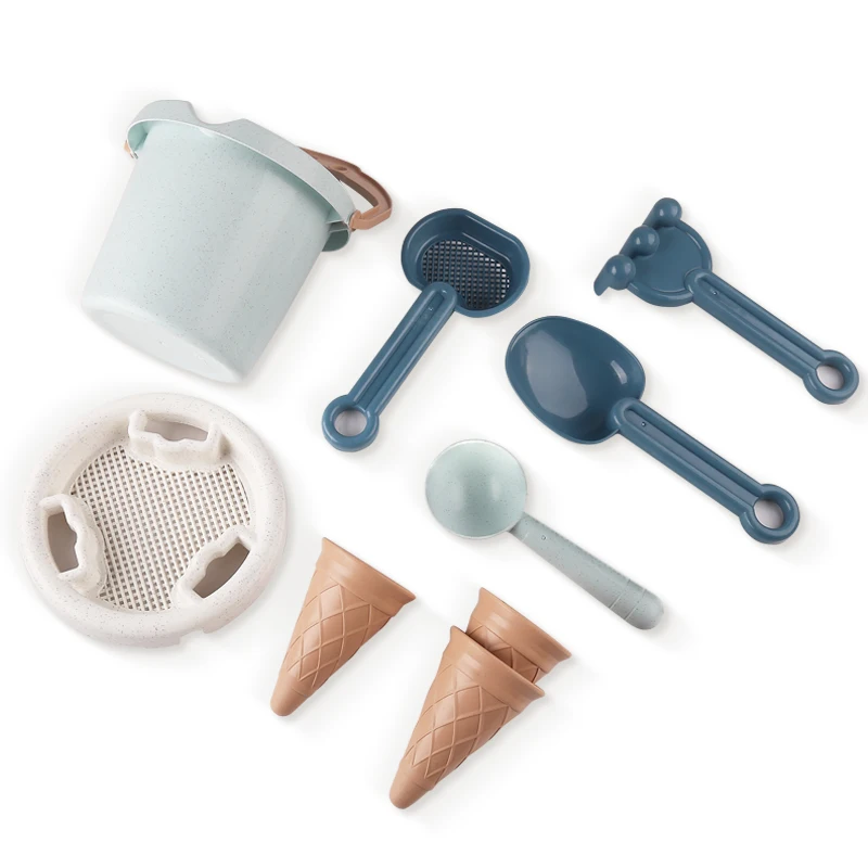 9 elementów zestawu zabawek plażowych: wiaderko, filtr, akcesoria do domowej lodów, możliwość robienia lodowych kulek, idealne na podróże plażowe.