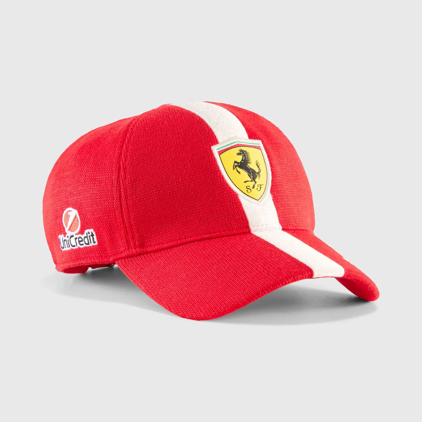 Рисунок 6 - Бейсбольная кепка F1 Team Scuderia