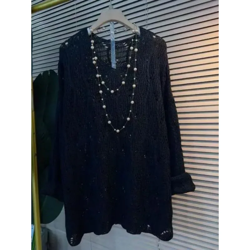 2025 Early Autumn New Niche Temperament Versatile Loose V-neck Long-sleeved Hollow Out Knitted Sweater Pullover Top