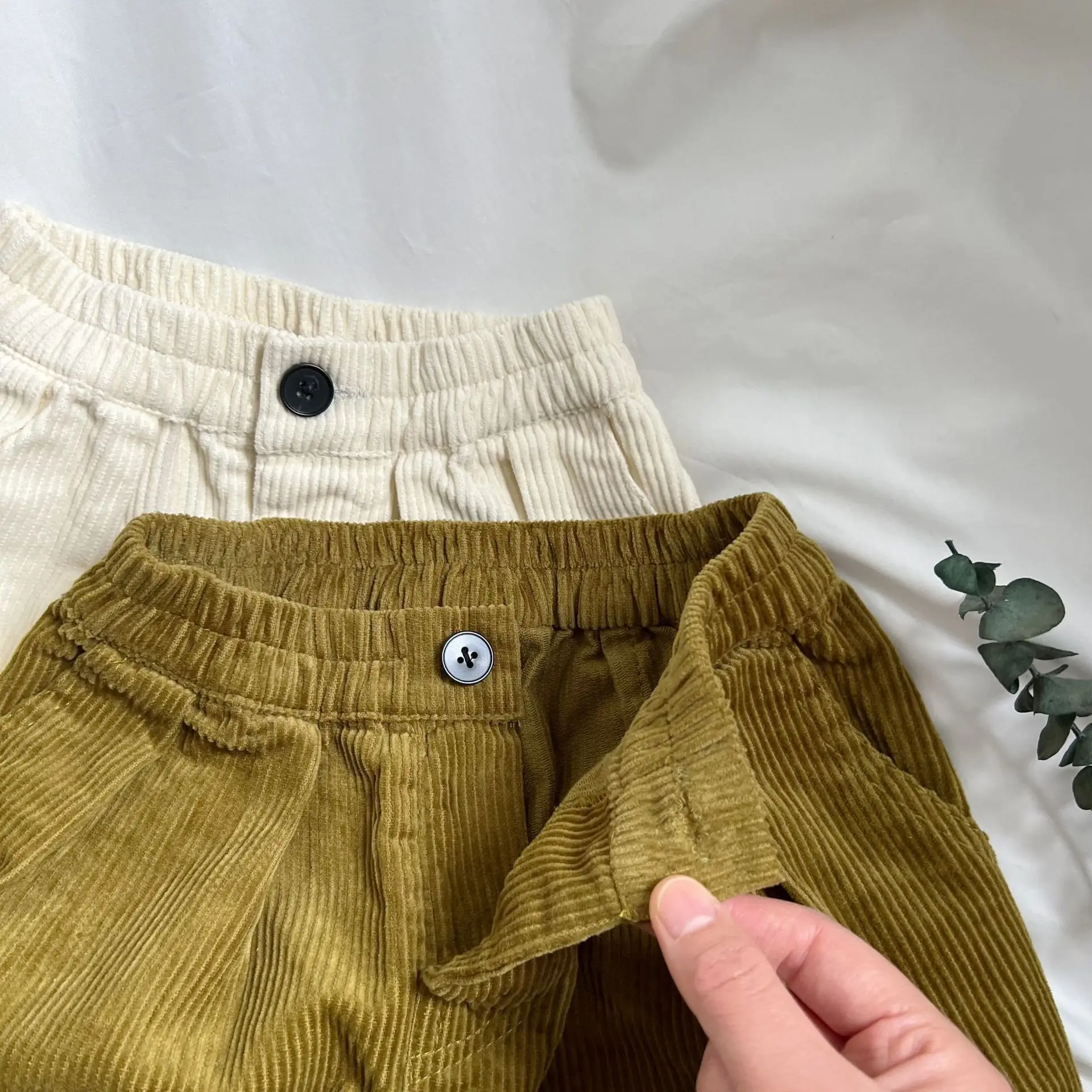 2024 Korean Autumn New Pattern Cotton Children Single Buckle Corduroy 9-inch Pants Haren Mustard Green Off White Pants Capris