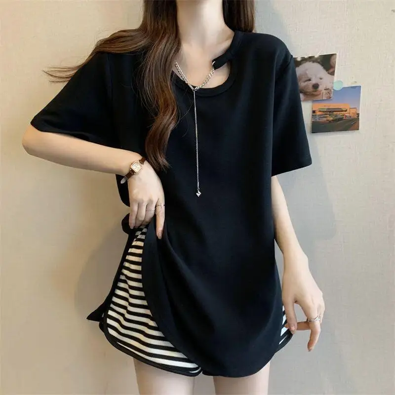 Hot 2026 New Summer Women Border Lace Splicing T-shirt European Trendy Design Letter Round Neck Short Sleeve T-shirt Tops