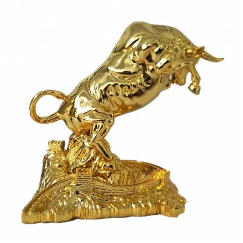 resin bullfight gold bull statue for table decor