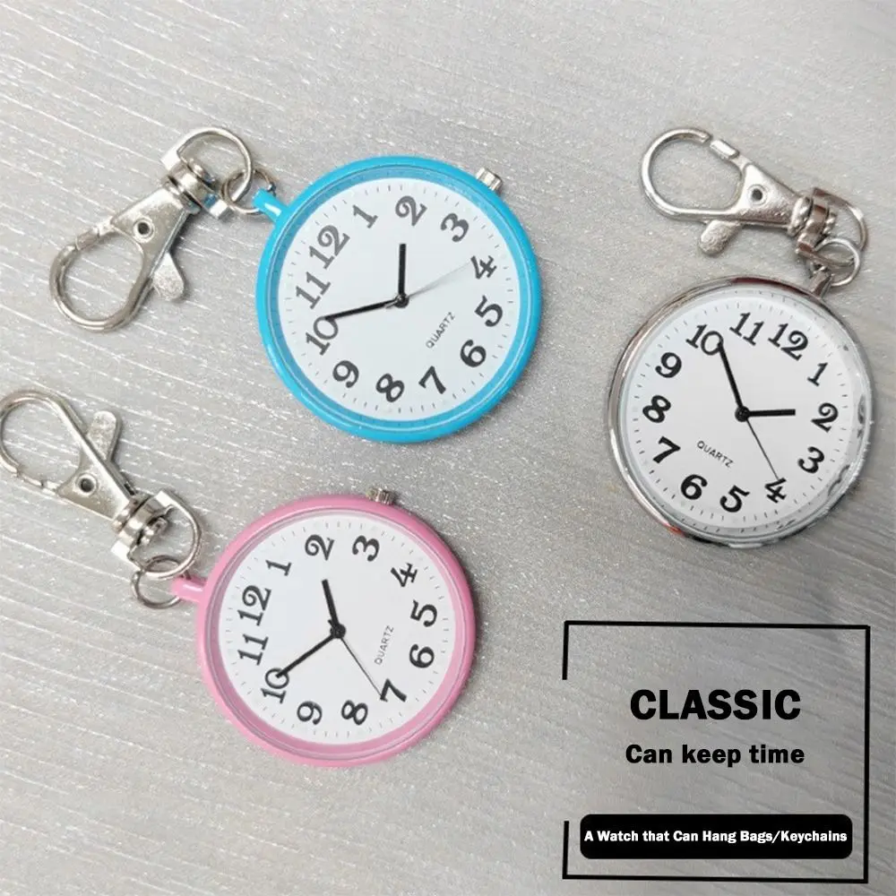 ساعات جيب كوارتز كبيرة الحجم صغيرة مستديرة مضيئة النقاط ساعات الصدر كيرينغ حركة كوارتز ساعة جيب على مدار الساعة للأطباء