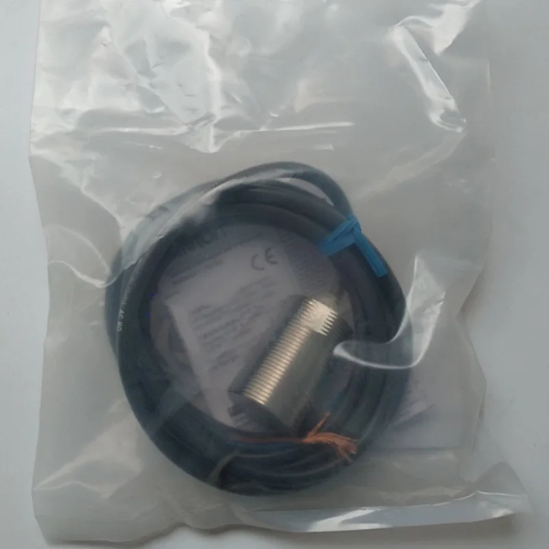 

Proximity switch, sensor E2E-X10MY1-Z.