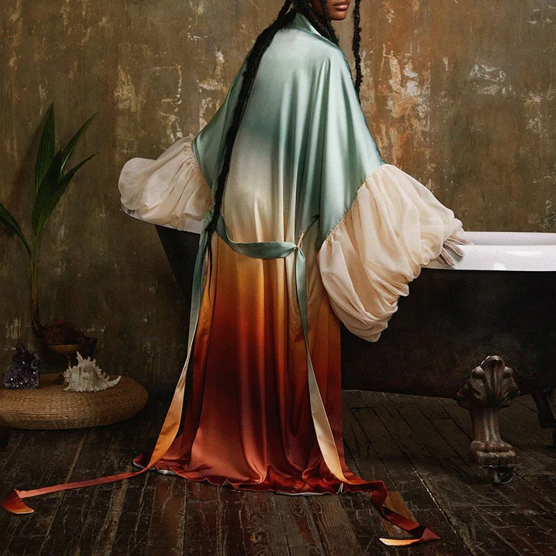 เสื้อคลุมกันแดดแขนยาวคอวีสำหรับผู้หญิง ผ้าบางเบาพิมพ์ลาย แต่งผ้าแบบต่อผ้า สไตล์ลำลอง เหมาะสำหรับวันพักผ่อนริมทะเล