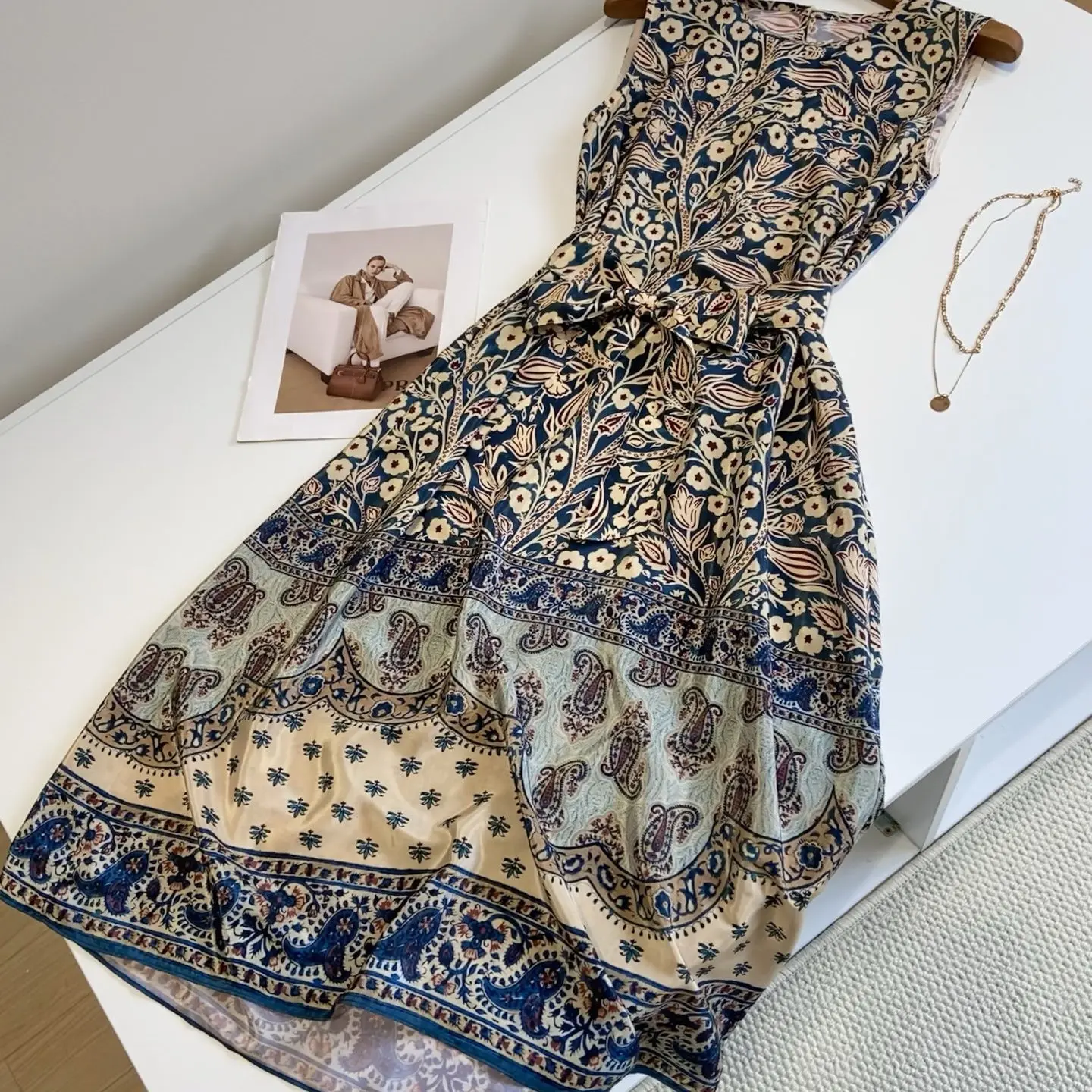 Vacation Feel Loose Beach Dress Eye Catching C Position  LP Walnut Flower Slimming Vest Dress Women's Fashion Summer 2025