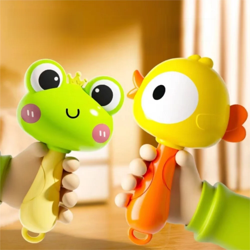 Nuevos juguetes de plástico con sonajero para bebé con sonido crujiente, apariencia brillante, campanillas, juguetes educativos de Maracas para chico de dibujos animados