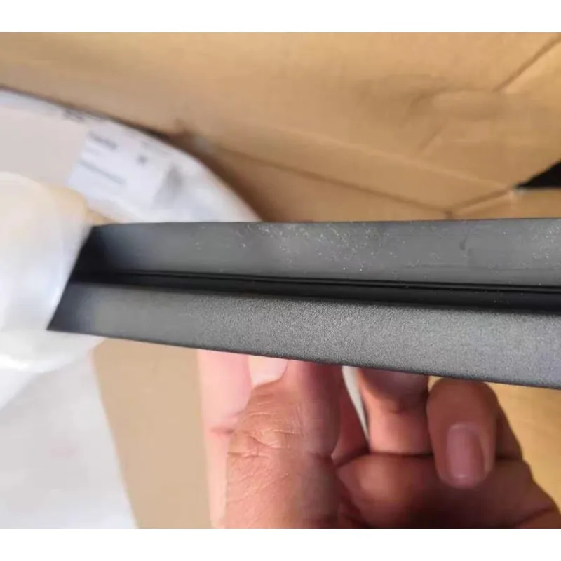 Genuine Front Windshield Weatherstrip Seal Rubber Strip for Subaru Forester 2005 2006 2007
