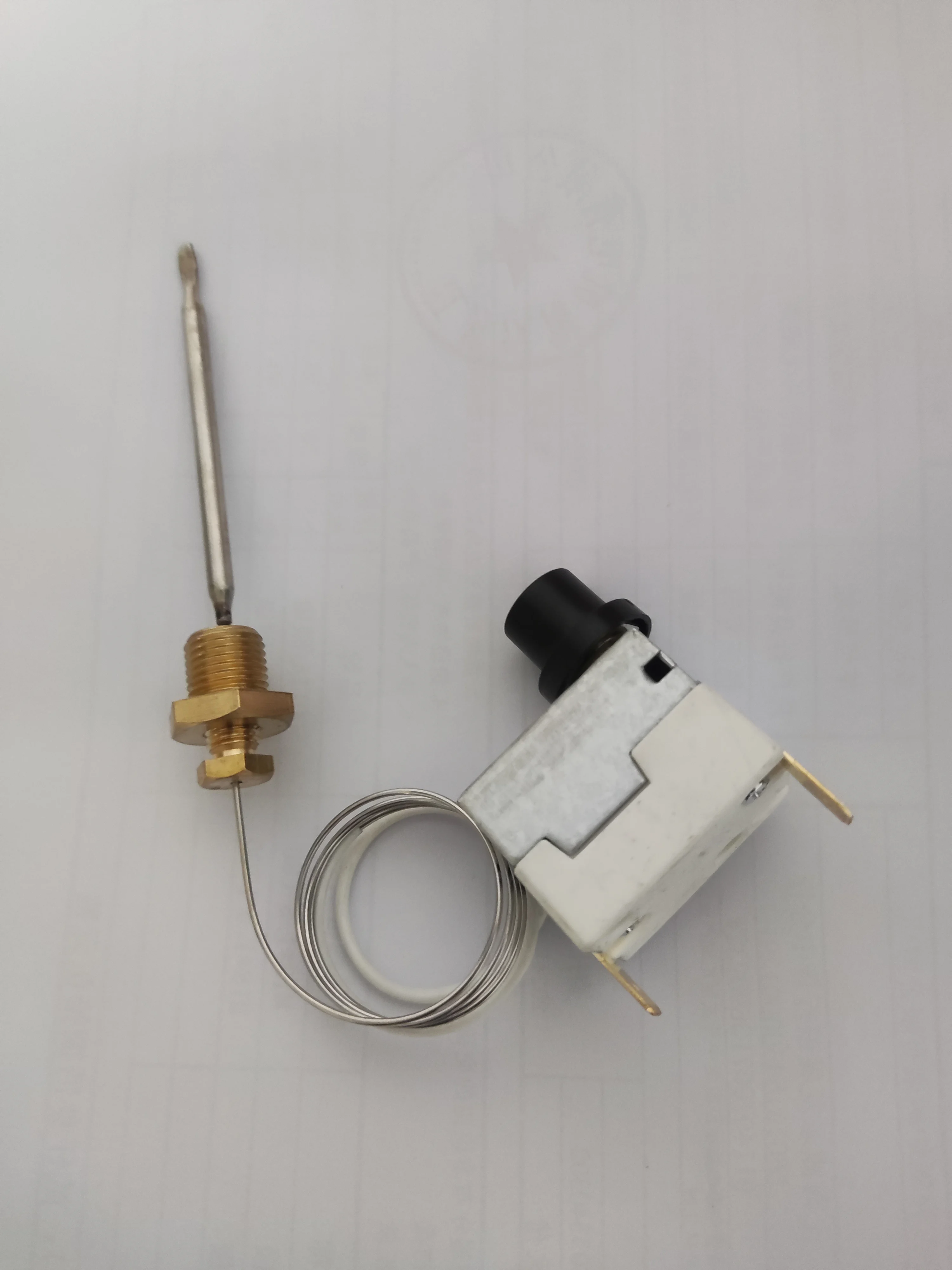Fried furnace thermostat with waterproof screw clogging nut M12 temperature protector 240 degrees secondary  limit switch