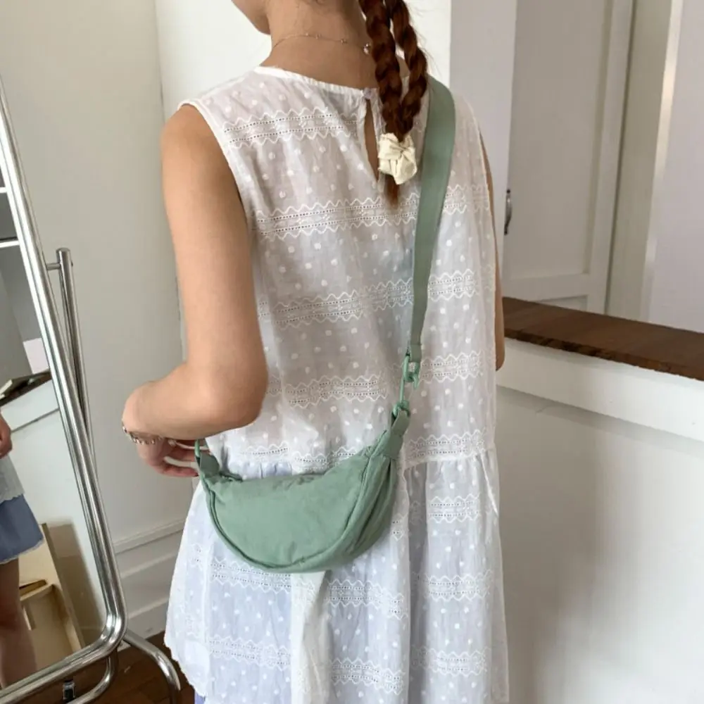 Sweet Korean Style Nylon Crossbody Bag Lightweight Solid Color Mini Dumpling Bag Handbag Oxford Cloth Shoulder Bag Student
