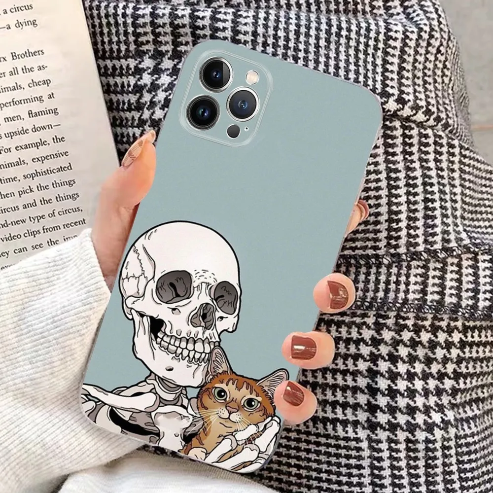 Skeleton and cat Phone Case For iPhone 15 14 13 12 Mini 11 Pro XS Max X XR SE 6 7 8 Plus Soft Silicone Cover