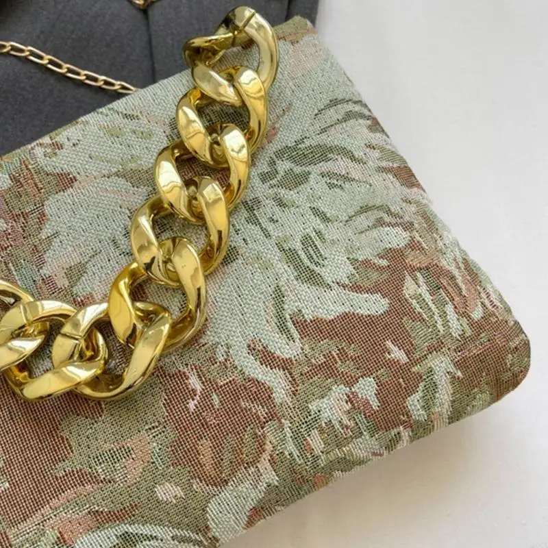 

Fashionable Shoulder Bag Stylish Square Bag for Women Perfect for Younger Ladies 20CA