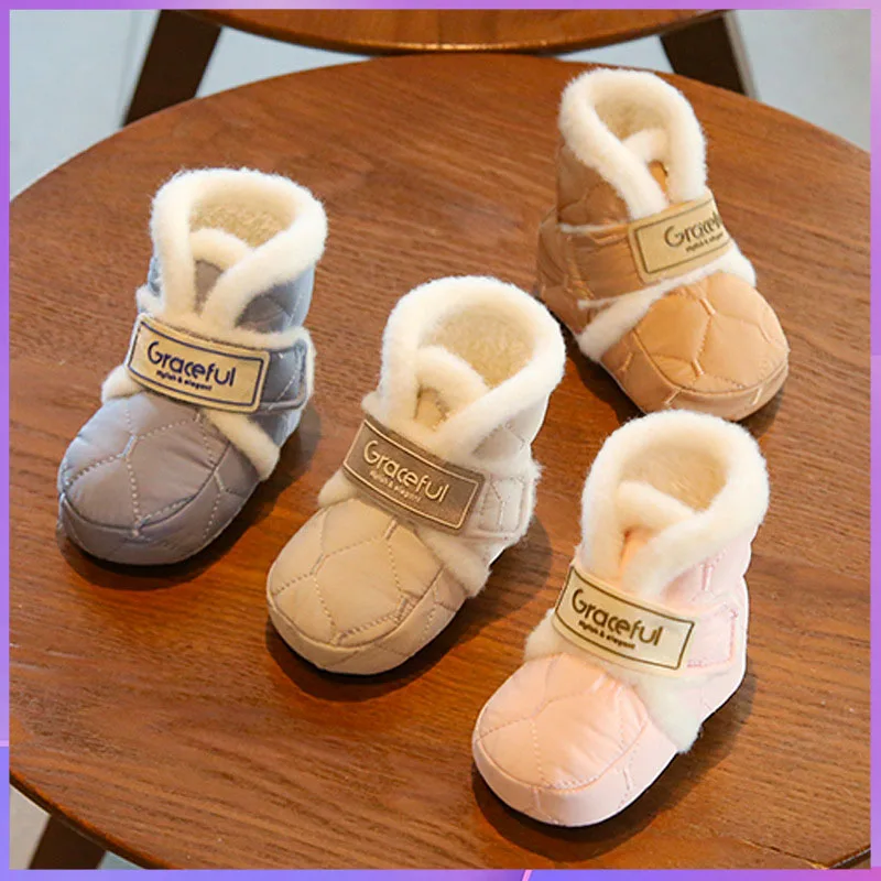 

Новорожденные 0-1 лет осенью и зимой, хлопчатобумажная обувь на мягкой подошве, утолщенная утепленная и плюшевая обувь.