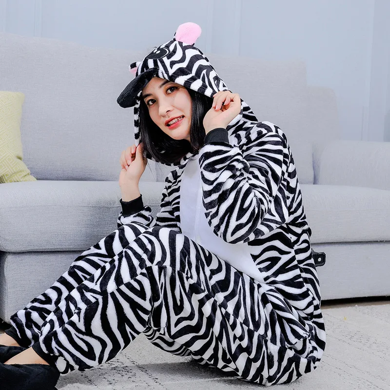 Flanel Anime karikatür Zebra pijama cadılar bayramı Cosplay kostümleri ev tekstili uzun kollu oneonetek parça pijama Kigurumi kabarık