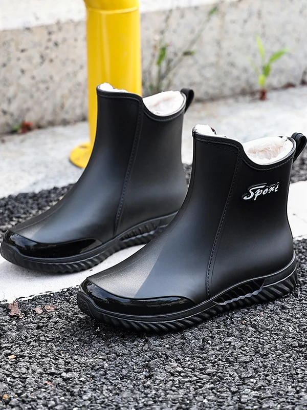 

Men's Short Rain Boots Outdoor Slip-Resistant Kitchen Work Boots Waterproof Car Wash Boots for Heavy Rain