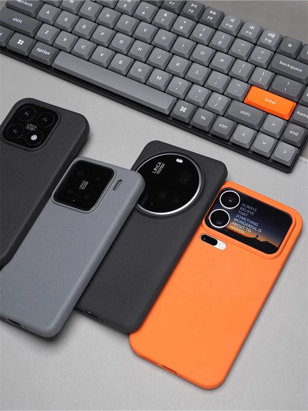 Luksusowe, jednokolorowe, matowe, miękkie silikonowe etui Rock Sand do Xiaomi MI 17 Pro Max Poco F8 Ultra z magnetycznym ładowaniem bezprzewodowym. — zdjęcie produktu 6