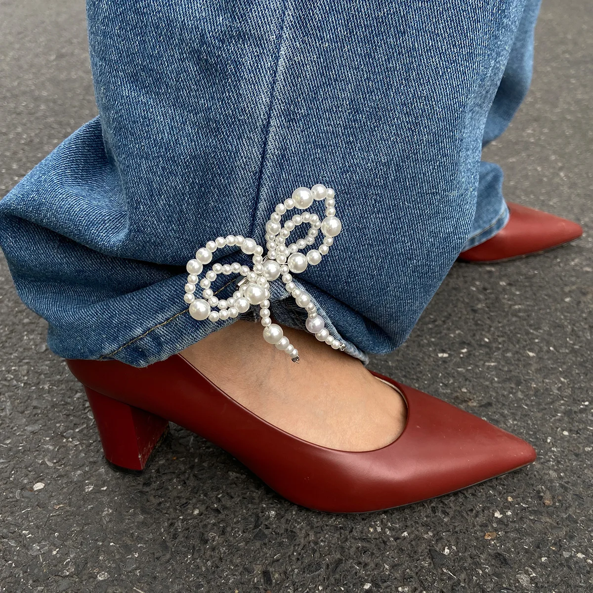 Classic Bow Tie Set Pants Ankle Chain Simple Imitation Pearl Paperclip Modified Shorts Chain for Women