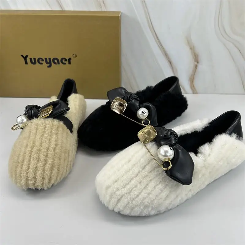 

Moonbud Brand New 25 Women's Woolen Bean oes Slip-On Home Wear Casual round Toe Flat Heel Rubber Bot Faion Loers