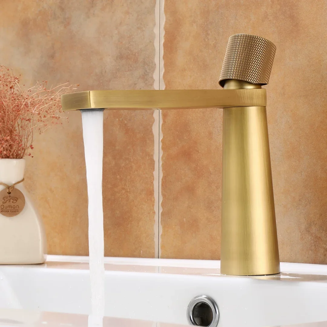 Antique Bronze bathroom copper Brass basin cold and hot Retro water Luxury sink faucet mixed faucet