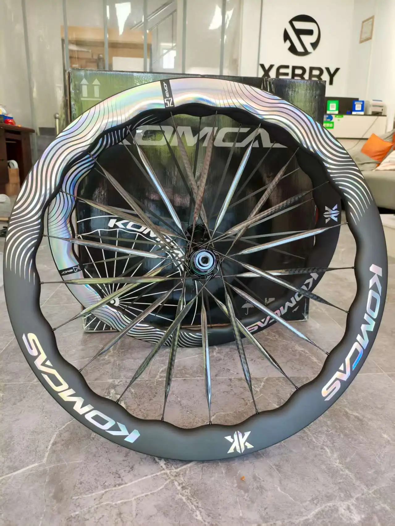 

Комплект колес Komcas Carbon Disc Brake Wave, велосипедные колеса 5245/6255 мм, 36T, керамические дорожные колеса с храповым механизмом, ступица HG/XDR, ширина 10 мм