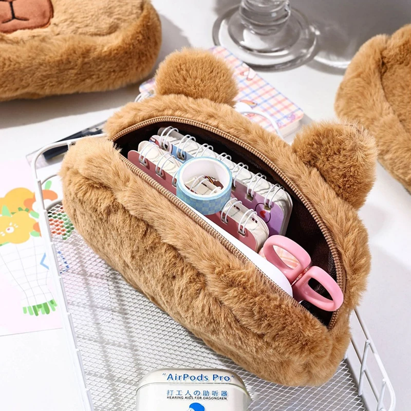 Estuche de lápices de felpa de invierno, bolsa de lápices de animales de dibujos animados Kawaii, bolsa de almacenamiento de papelería de alta capacidad, bonito organizador para álbumes de recortes