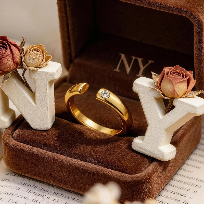 

9999 24K Real Gold Medieval Style Simple Plain Circle Loach Back Open Ring for Women Light Luxury Versatile High-end Ins Ring