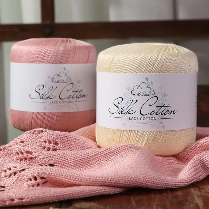200 g feines Häkelgarn aus Seidenbaumwolle, geeignet zum Häkeln und Stricken, feines Garn zur Herstellung von Hohlpullovern, Schals, Melonenhautmützen, Schals und Mänteln, Garnknäuel, 80 % Seide, 20 %